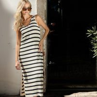 Aurora | feminines gestricktes Kleid für besondere Anlässe