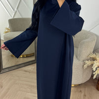 Zusila | Minimalistische Maxikleid mit weiten Ärmeln