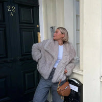 Melodie™ – Warmer Kunstpelz-Mantel