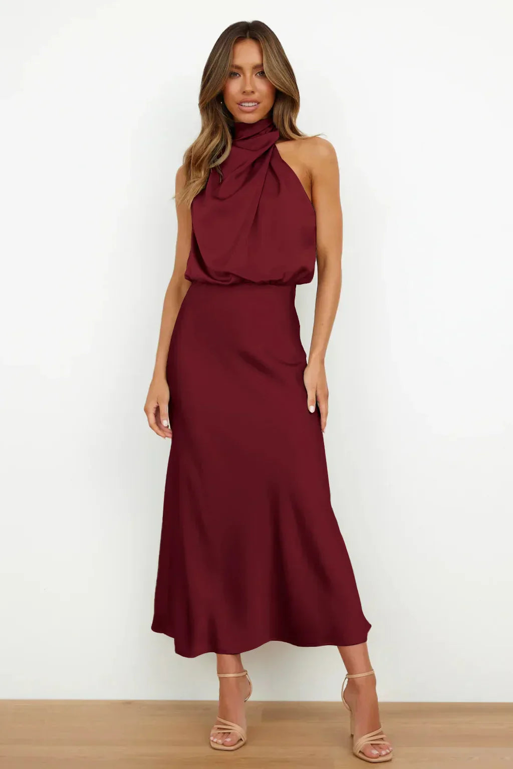 Rochelle | Feminines Satin-Kleid mit Neckholder-Ausschnitt