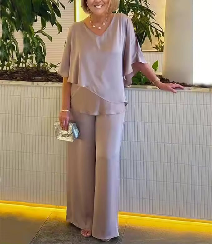 Alice™ | Zeitloses Zweiteiliges Set mit charmanter Ausstrahlung