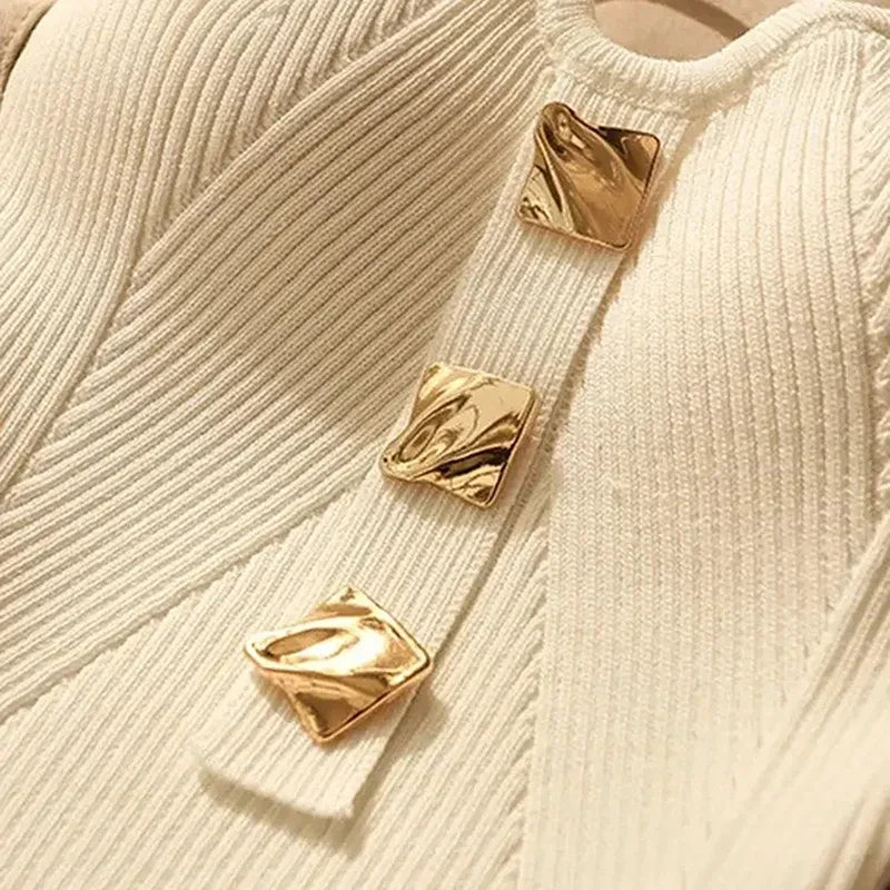 Gale | Tailliertes Strick-Crop-Top mit Trägern