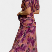 Evelyn | Elegantes Maxikleid mit floralen Details