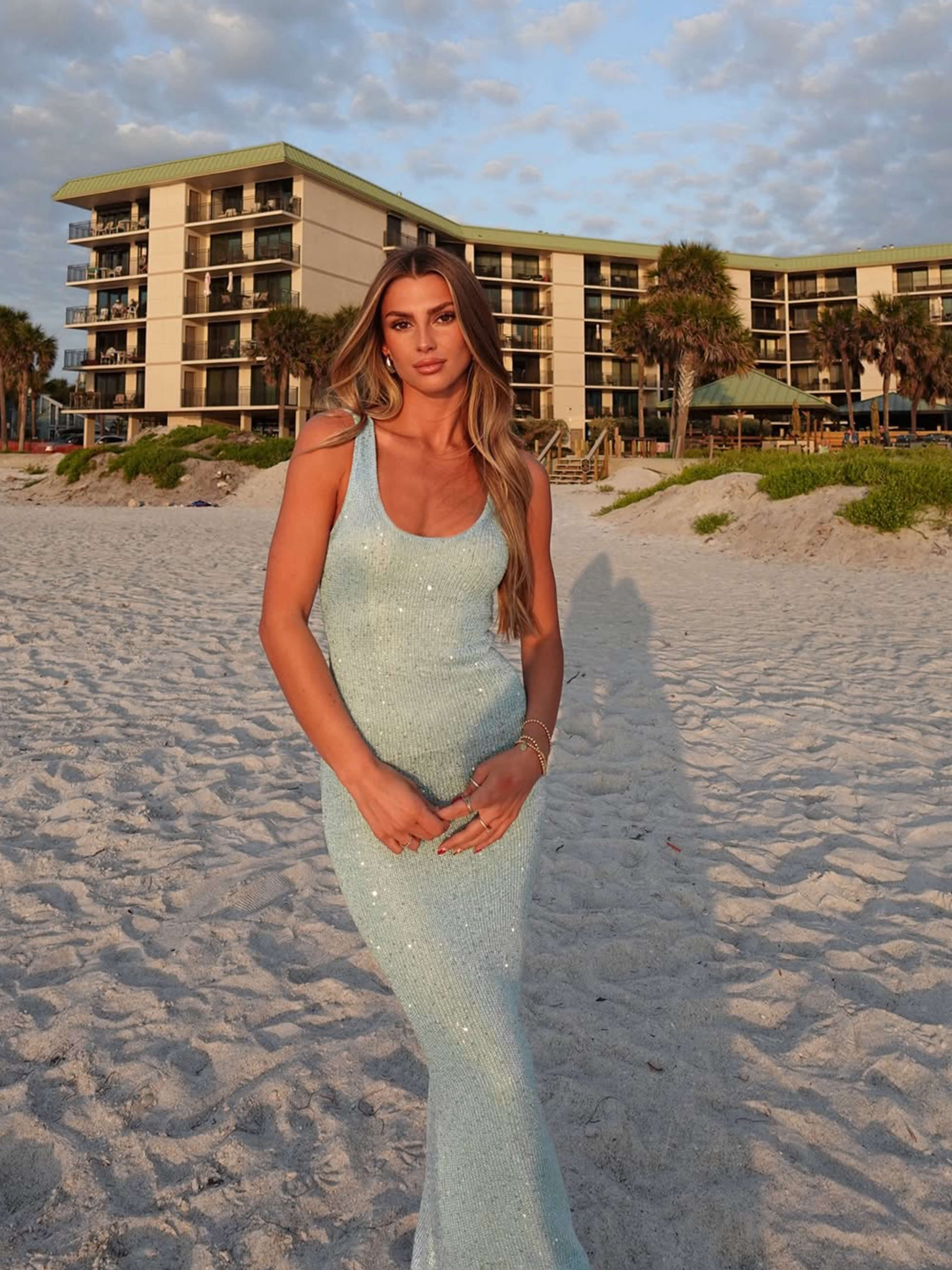 Alia | Schmal geschnittenes Maxikleid