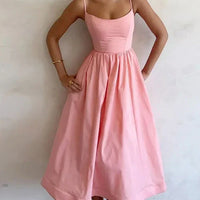 Novah | feminines Kleid mit dünnen Spaghettiträgern