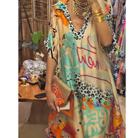 Mae | Bequemes Freizeitkleid mit tiefem V-Ausschnitt