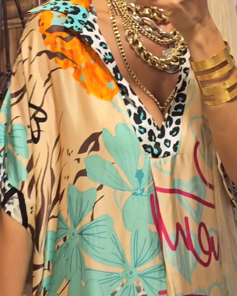 Mae | Bequemes Freizeitkleid mit tiefem V-Ausschnitt