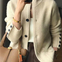 Claira | Strickjacke mit Knöpfen