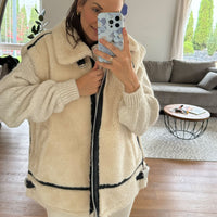 Amaya™ | Zeitlose Damenweste im modernen Stil