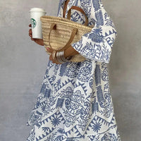 Heli | Blaues Minikleid mit V-Ausschnitt und Ärmeln