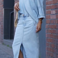 Daph | Denim Schulterfreies Top & Maxirock Set