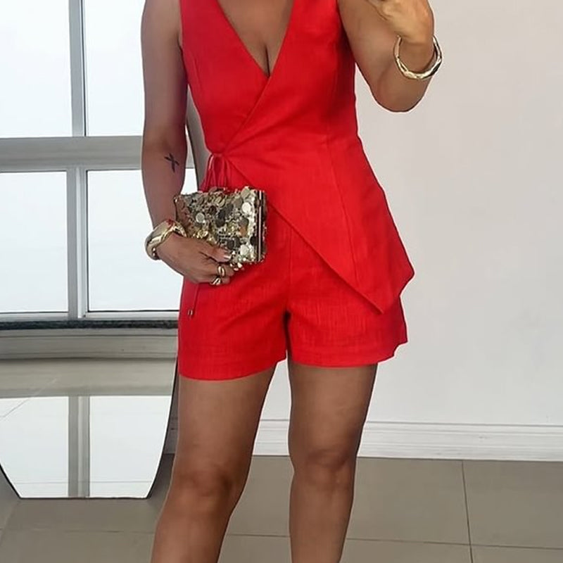 Mabel | Ärmelloses Top mit Umschlagausschnitt und taillenhohe Shorts