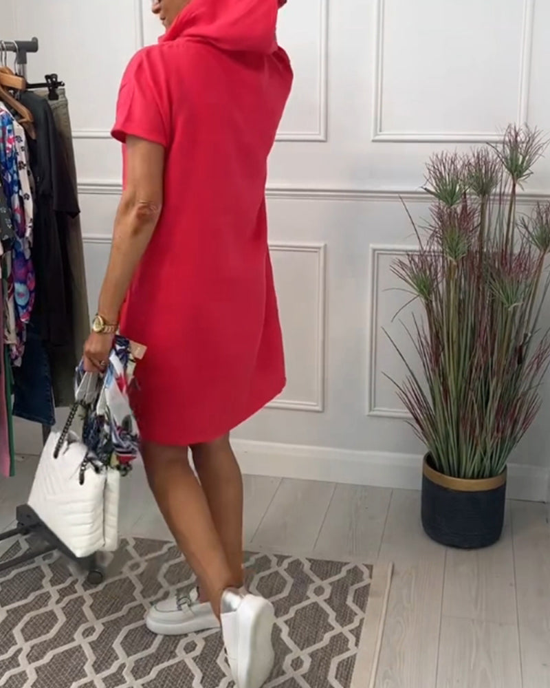 Nyla | Bequemes kurzärmeliges Freizeitkleid mit Kapuze