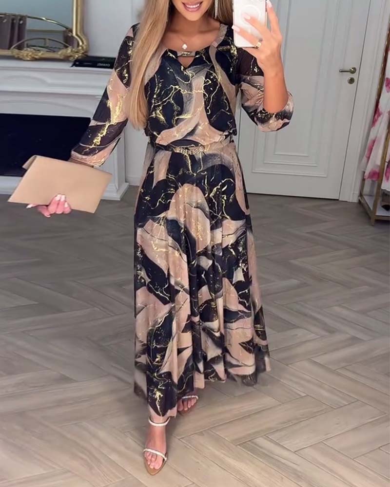 Dafne | stilvolles Kleid mit bedrucktem Taillendesign und dreiviertel Ärmeln