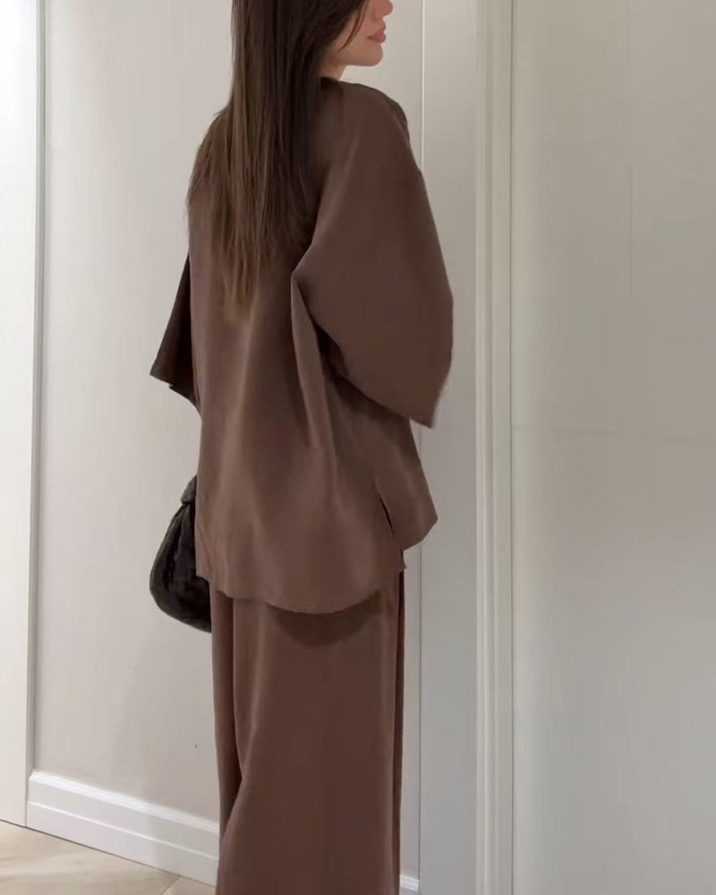 Natasha | modisches Set mit V-Ausschnitt