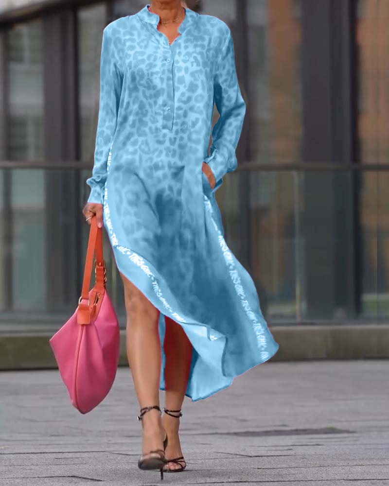 Kia | Langarmkleid mit Schlitz und Leo-Print