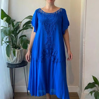 Petunya | Trendiges einfarbiges Kleid im Boho-Ethno-Stil