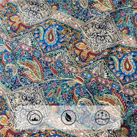 Ellie | Luftiges Midikleid mit floralen Akzenten