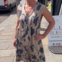 Barbara | modisches Kleid mit V-Ausschnitt und floralem Druck