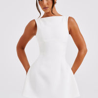 Sareen | Klassisches Fit & Flare Minikleid