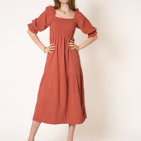 Honey | Texturiertes gestuftes Midikleid