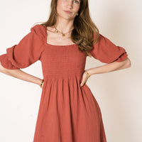 Honey | Texturiertes gestuftes Midikleid