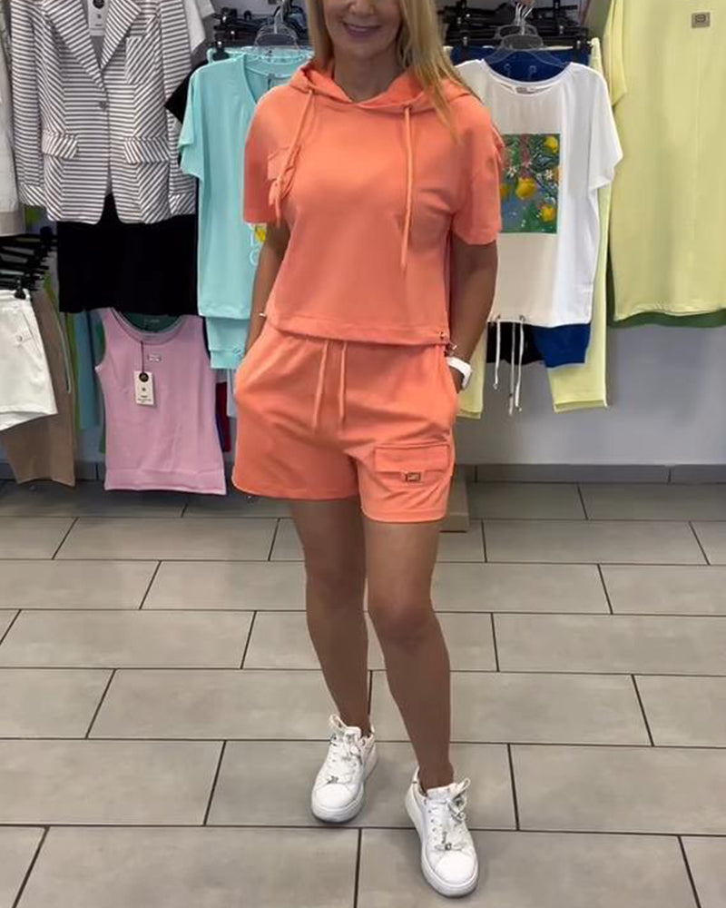 Kylee | sportliche Shorts mit Kapuzen-Design