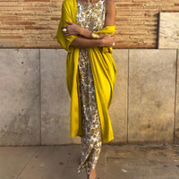 Vivina | Geblümtes Kleidungsstück & Kimono-Set