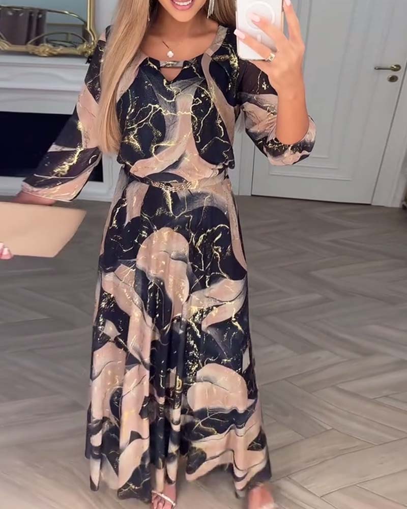 Dafne | stilvolles Kleid mit bedrucktem Taillendesign und dreiviertel Ärmeln