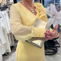 Akishia | Damenkleid mit V-Ausschnitt