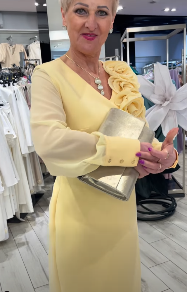 Akishia | Damenkleid mit V-Ausschnitt