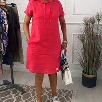 Nyla | Bequemes kurzärmeliges Freizeitkleid mit Kapuze