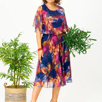 Aila | elegantes Chiffonkleid in Plus-Size