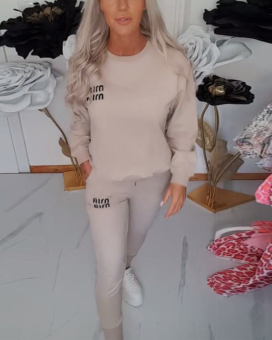 Leona | Damen-Anzug mit rundem Ausschnitt, zeitlos & klassisch