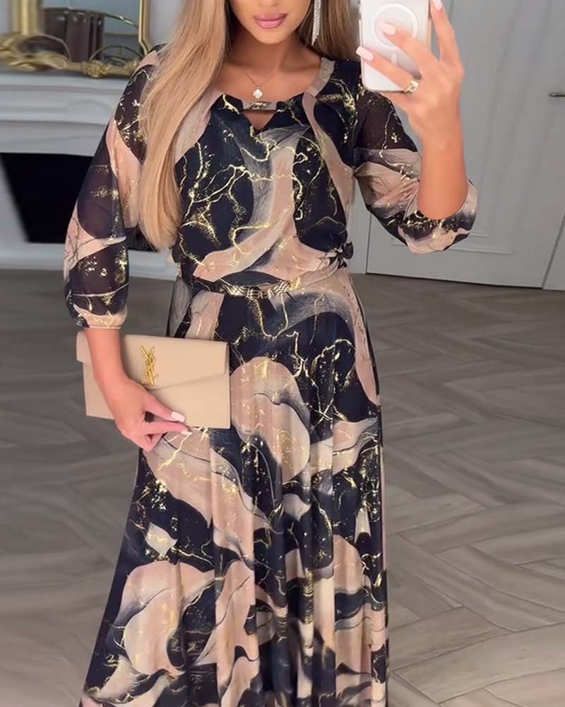 Dafne | stilvolles Kleid mit bedrucktem Taillendesign und dreiviertel Ärmeln