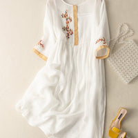 Ambere | Besticktes ethnisches Kleid aus Baumwolle und Leinen