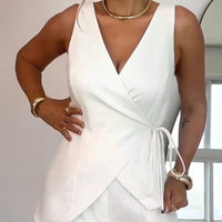 Mabel | Ärmelloses Top mit Umschlagausschnitt und taillenhohe Shorts