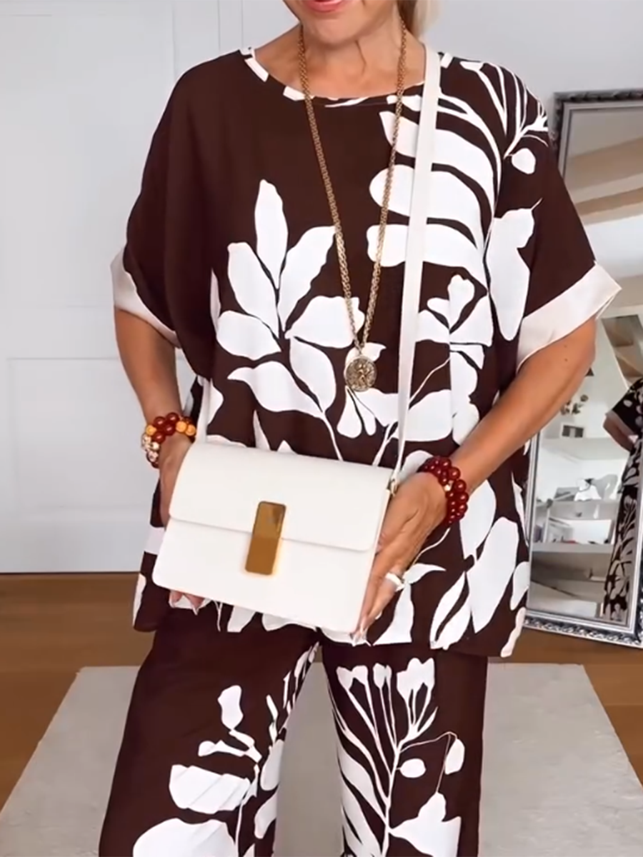 Kit | luxuriöser Damenanzug aus Leinen mit Blumenmuster in warmem Braun