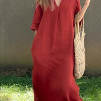 Gertrude | Feminines Kleid mit schmaler Silhouette