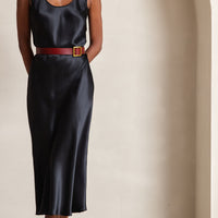 Aliya | langes ärmelloses Kleid aus reiner Seide