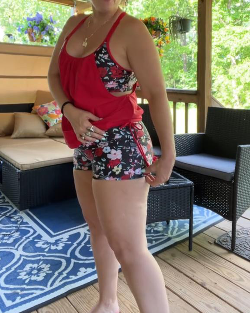 Zaria | trendiger Boxer-Badeanzug mit Printakzenten