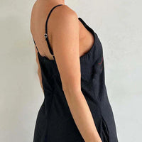 Qincy | Spaghetti-Träger Kleid mit 3D-Blume