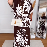 Kit | luxuriöser Damenanzug aus Leinen mit Blumenmuster in warmem Braun