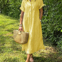 Ivey | feminines Kleid mit Knöpfen und Aufschlägen