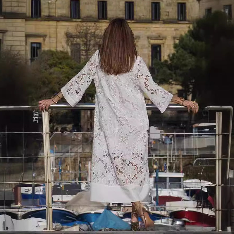Camilla | Elegantes Lowdy Spitzenkleid für Damen