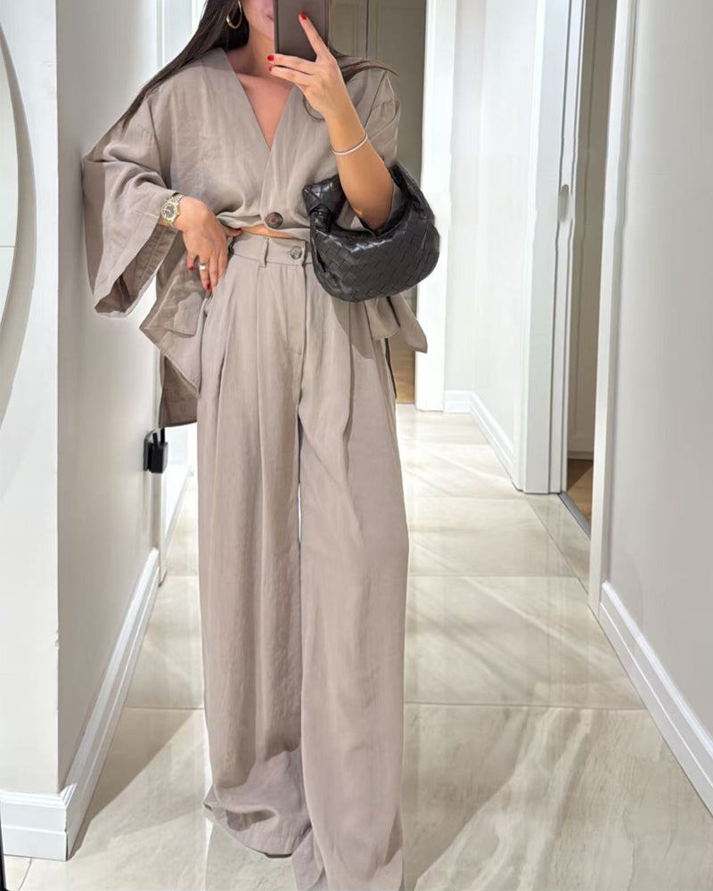 Natasha | modisches Set mit V-Ausschnitt