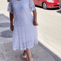 Maren | Sommerkleid mit Spitzenstickerei