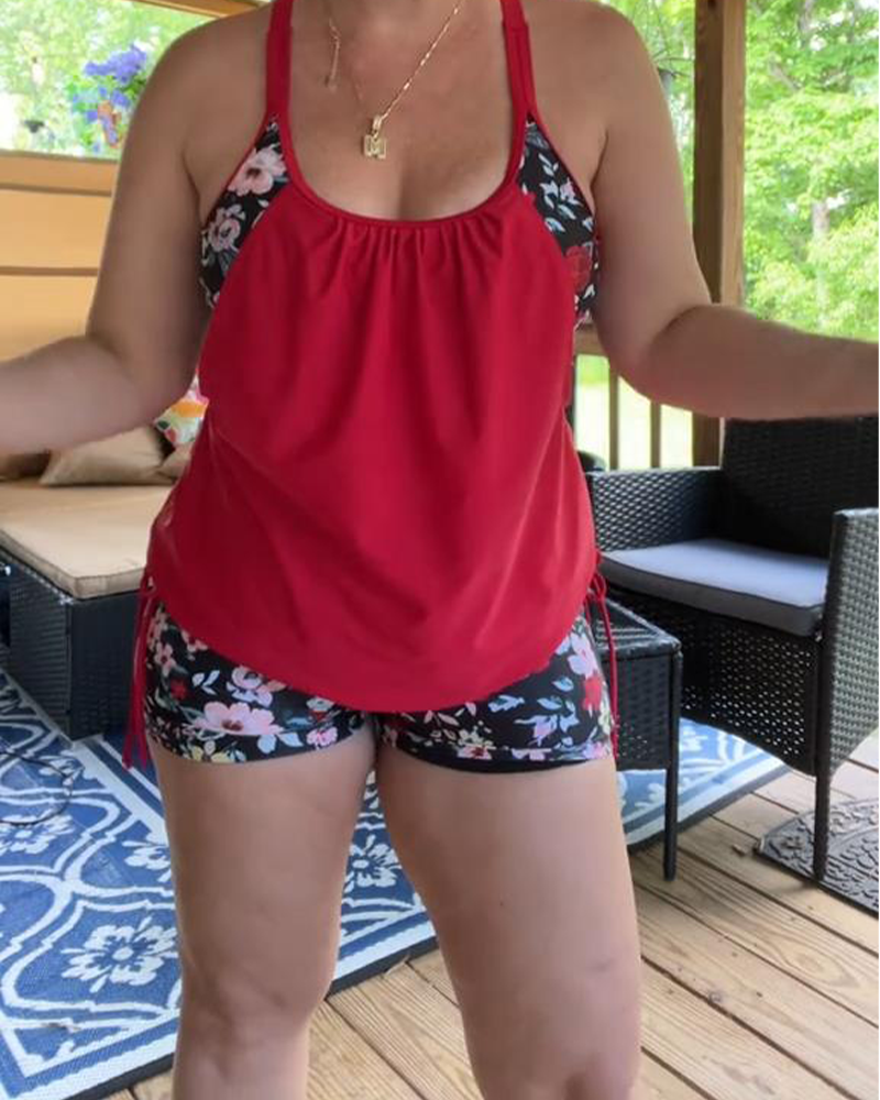 Zaria | trendiger Boxer-Badeanzug mit Printakzenten