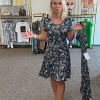 Kiera | stilvolles Kleid mit Rundhalsausschnitt