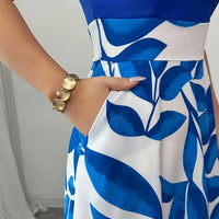 Maeve | stilvolles Kleid, schmeichelnder V-Ausschnitt.